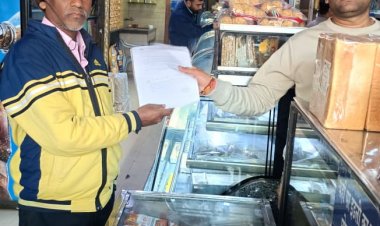 नैवेद्य और गुजराती मिष्ठान भंडार पर नगर निगम ने ठोका जुर्माना