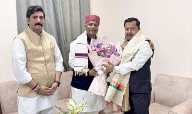 भाजपा राष्ट्रीय कार्यकारी अध्यक्ष  नबीन से मंत्री कश्यप ने मुलाकात कर दी बधाई