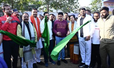 राष्ट्रीय युवा दिवस पर रायपुर में ‘स्वदेशी संकल्प दौड़’