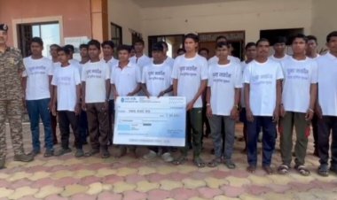 Breaking : छग में नक्सलियों को बड़ा झटका, 29 कैडरों ने किया आत्मसमर्पण