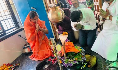   नीलकंठ महादेव मंदिरकी प्राण प्रतिष्ठा को एक वर्ष पूर्ण होने पर दर्शन लाभ को पहुंची भाजपा प्रदेश उपाध्यक्ष , पूर्व विधायक श्रीमती रंजना साहू  