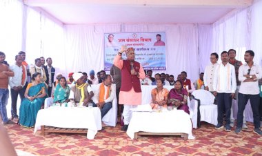 बस्तर को संवार रही साय सरकार : मंत्री केदार कश्यप ने नारायणपुर विधानसभा के तोतर और कांगा में 17 करोड़ से अधिक के विकास कार्यों का किया भूमिपूजन-लोकार्पण