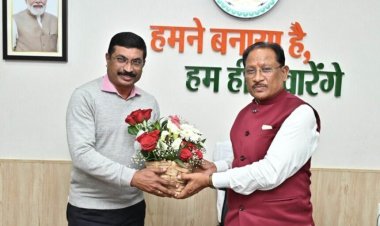 मुख्यमंत्री साय के नवनियुक्त सलाहकार आर. कृष्णा दास को केबिनेट मंत्री का दर्जा, सीएम ने नए दायित्वों के लिए दी बधाई