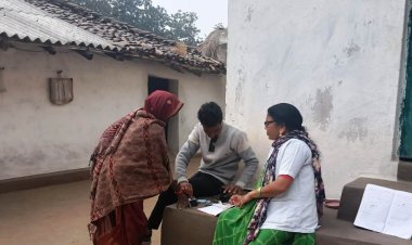 स्वास्थ्य विभाग की नवाचारी पहल से बुजुर्गों तक पहुँचा आयुष्मान कवच