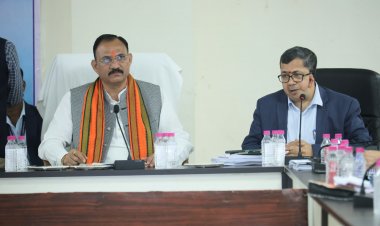 श्याम बिहारी जायसवाल ने स्वास्थ्य सेवाओं को मिशन मोड में सुदृढ़ करने के दिए निर्देश