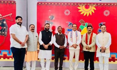 केंद्रीय मंत्री चौहान राजधानी पहुँचे, विमानतल पर शर्मा व नेताम सहित भाजपा नेताओं ने स्वागत किया