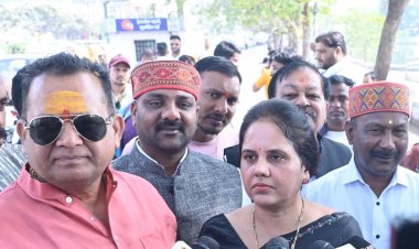 अगर होटल रेस्टोरेंट में घंटों समय बिताते हो, अव्यवस्थित वाहन पार्किंग करते हो तो पार्किंग चार्ज देना पड़ेगा : महापौर मीनल चौबे