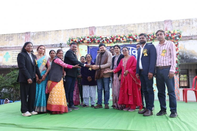 विधायक अनुज शर्मा ने पथरी माध्यमिक शाला के वार्षिकोत्सव में की शिरकत; विद्यार्थियों को दी उज्ज्वल भविष्य की शुभकामनाएं