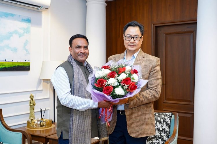 वक्फ संपत्तियों के संरक्षण और मुस्लिम युवाओं के कौशल विकास से जुड़े विषयों पर विस्तृत चर्चा की-डॉ. सलीम राज