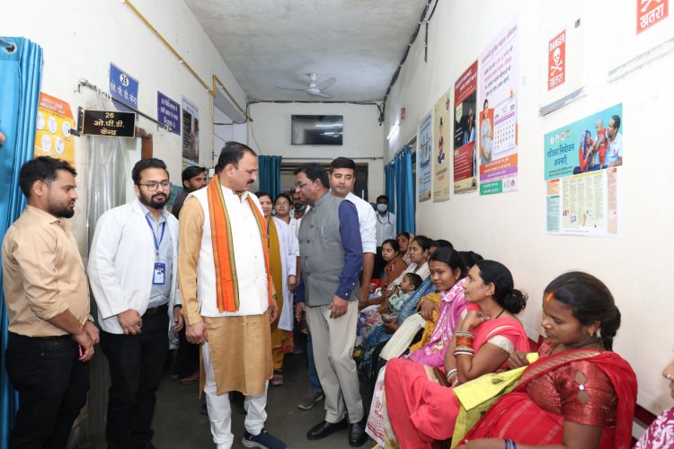 स्वास्थ्य मंत्री  श्याम बिहारी जायसवाल ने किया शहरी सामुदायिक स्वास्थ्य केंद्र का निरीक्षण, व्यवस्थाओं को सुदृढ़ करने के दिए निर्देश