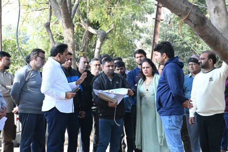 ​विधायक राजेश मूणत का रौद्र रूप: कर्बला तालाब सौंदर्यीकरण में लापरवाही पर अधिकारियों को लगाई कड़ी फटकार