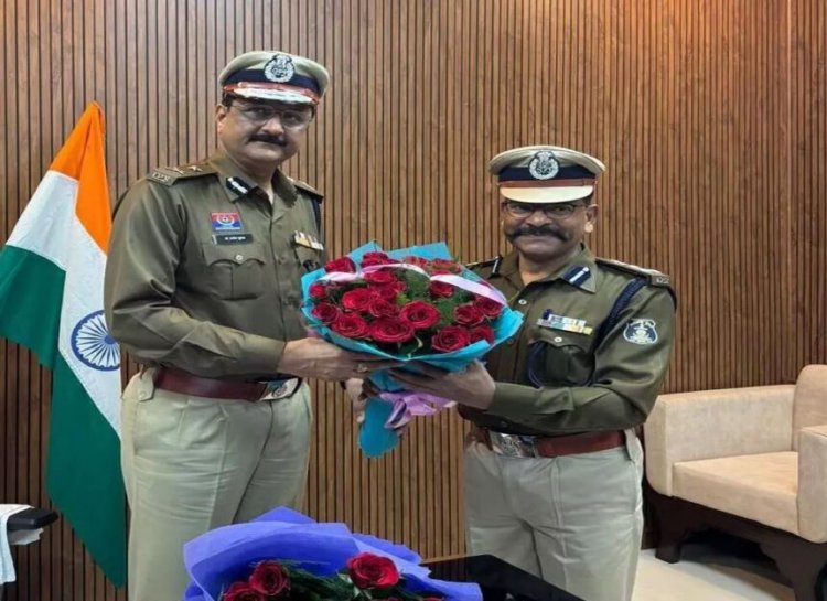 रायपुर के पहले पुलिस कमिश्नर डॉ. संजीव शुक्ला ने संभाला पदभार, जानिए उनकी प्रमुख उपलब्धियां