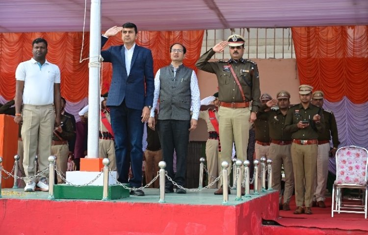 गणतंत्र दिवस की तैयारियां अंतिम चरण में, पुलिस परेड ग्राउंड में फुल ड्रेस रिहर्सल