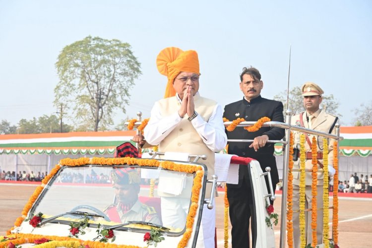 केबिनेट मंत्री श्री देवांगन ने कवर्धा में किया ध्वजारोहण