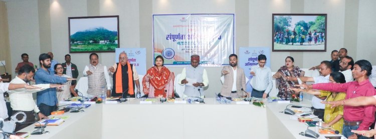 जिले की पृथक पहचान स्थापित करने सभी अमले मिलकर कार्य करें : विधायक श्री नेताम