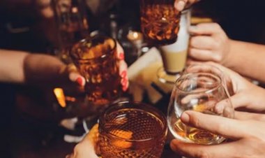 CG – रिसाॅर्ट्स में चल रही थी शराब पार्टी, तभी पहुंची पुलिस, फिर जो हुआ….नजारा देख उड़ गए होश…..