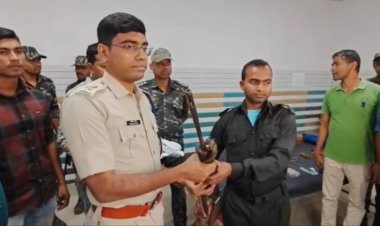 BREAKING : सुरक्षाबलों को बड़ी सफलता, 21 लाख का इनामी हार्ड-कोर माओवादी ने किया सरेंडर