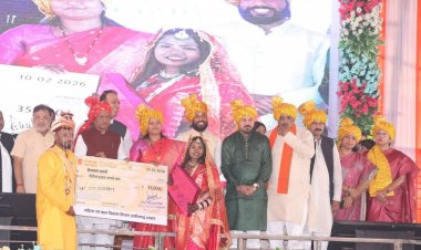 छत्तीसगढ़ में रचा गया इतिहास: मुख्यमंत्री सामूहिक कन्या विवाह योजना के तहत 6,412 जोड़े  परिणय सूत्र बंधे:: ‘गोल्डन बुक ऑफ वर्ल्ड रिकॉर्ड्स' में हुआ दर्ज