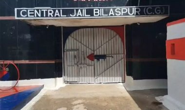 CG – सेंट्रल जेल में कैदी ने हंसिया से काटा खुद का गला, मचा हड़कंप…..इस मामले में काट रहा है सजा…..