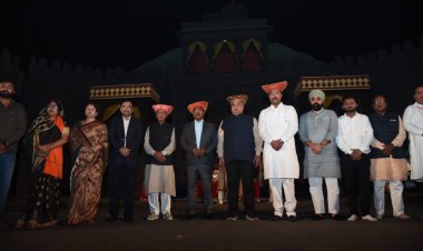 इतिहास से प्रेरणा लेकर ही सशक्त भविष्य का निर्माण संभव-संस्कृति मंत्री