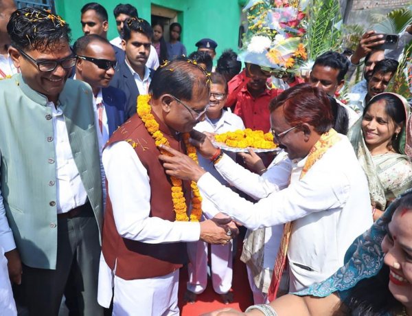 नगरीय निकायों में ऐतिहासिक जनादेश का एक वर्ष: सुशासन, पारदर्शिता और विकास पर जनता की मुहर — मुख्यमंत्री विष्णु देव साय