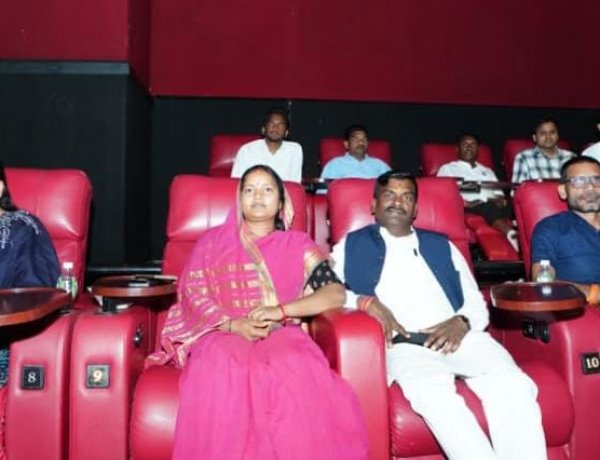 शतक’ फिल्म राष्ट्रसेवा जीवंत दस्तावेज: श्रीमती लक्ष्मी राजवाड़े