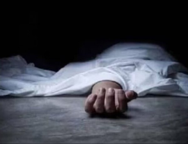 CG : गले में तार बांधकर इमारत से कूदा छात्र, मौके पर हुई मौत,जांच में जुटी पुलिस