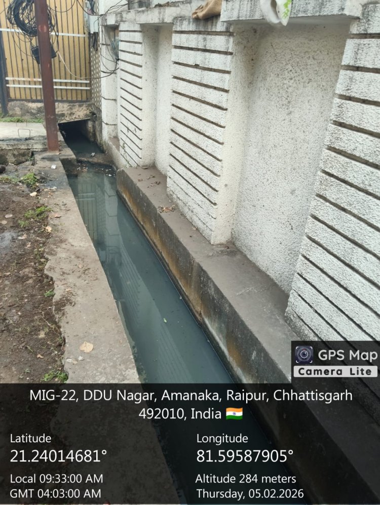 निगम जोन 5 स्वास्थ्य विभाग द्वारा डीडी नगर क्षेत्र में नाली की सफाई करवाकर जनशिकायत का  त्वरित निदान