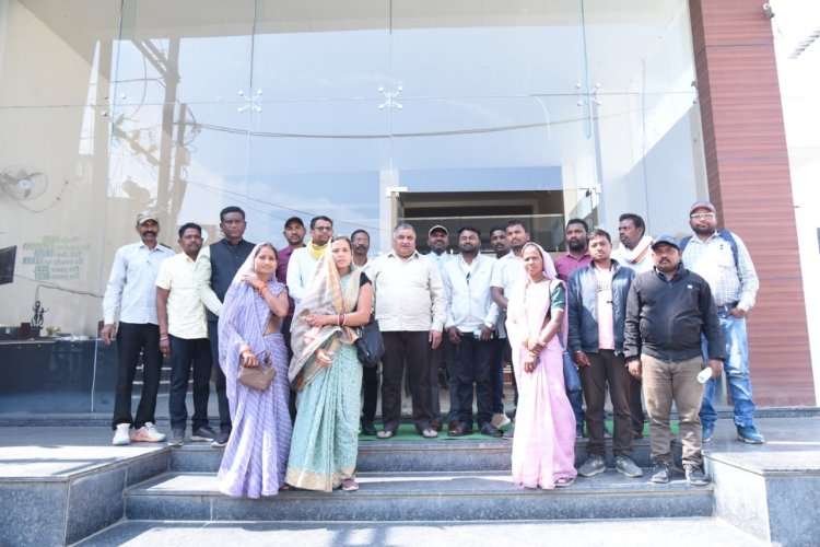 पर्यटन एवं संस्कृति मंत्री  राजेश अग्रवाल ने लखनपुर में जनप्रतिनिधियों एवं नागरिकों से की भेंट