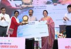उप मुख्यमंत्री ने स्वच्छता, स्वावलंबन और सशक्तीकरण के लिए उत्कृष्ट कार्य करने वाली महिलाओं को किया सम्मानित