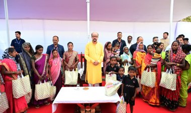 राज्यपाल डेका ने बैगा-बिरहोर आदिवासियों की संस्कृति को सहेजने की दी सीख