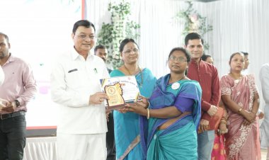 कैबिनेट मंत्री  लखन लाल के मुख्य आतिथ्य में जिला स्तरीय महतारी वंदन सम्मेलन का हुआ आयोजन