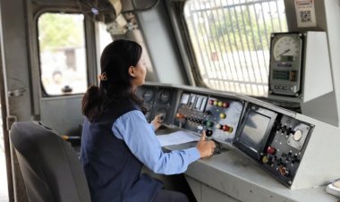 अंतर्राष्ट्रीय महिला दिवस : दक्षिण पूर्व मध्य रेलवे में महिलाएँ निभा रहीं महत्वपूर्ण जिम्मेदारियाँ