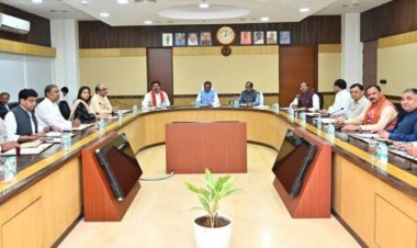 BREAKING : साय कैबिनेट बैठक संपन्न, धर्मांतरण पर सख्त कानून समेत कई विधेयकों को मंजूरी, 10 बड़े प्रस्तावों को मिली मंजूरी