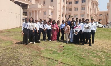 MATS स्कूल ऑफ मैनेजमेंट स्टडीज़ एंड रिसर्च द्वारा विद्यार्थियों का विधान सभा शैक्षणिक भ्रमण