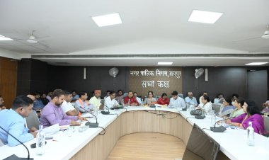 नगर निगम रायपुर में एमआईसी की बैठक, 21 एजेंडों पर चर्चा कर एजेंडावार दिए गए निर्देश