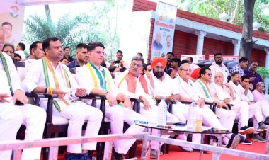 कांग्रेस ने किया ऐतिहासिक विधानसभा का घेराव