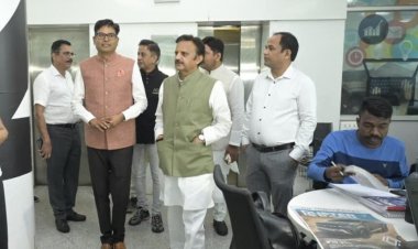 नालंदा लाइब्रेरी पहुंचे एमपी के डिप्टी सीएम राजेंद्र शुक्ल, देखते ही कर दी रीवा में नालंदा की तर्ज पर लाइब्रेरी खोलने की घोषणा