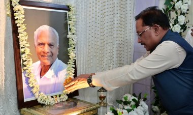 मुख्यमंत्री विष्णुदेव साय ने लोकतंत्र सेनानी स्वर्गीय महावीर प्रसाद जैन को दी श्रद्धांजलि….