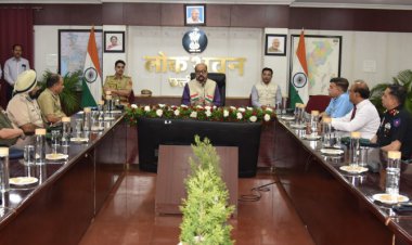 राज्यपाल रमेन डेका से रक्षा महाविद्यालय नई दिल्ली के अध्ययन दल ने की सौजन्य भेंट