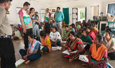 हथियार छोड़ शिक्षा की राह पर बढ़ रहे पुनर्वासित युवा, उल्लास महापरीक्षा में 28 युवा हुए शामिल