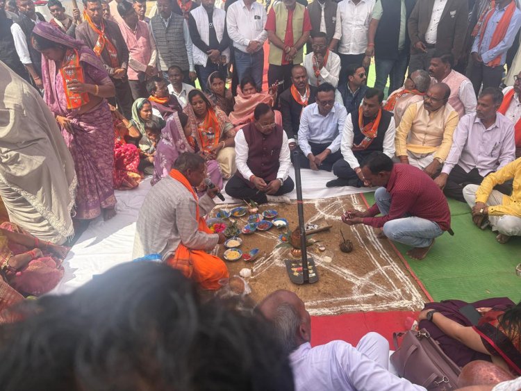 कृषि मंत्री  राम विचार नेताम ने धोन्धा प्रतापपुर में किया कृषि महाविद्यालय का भूमि पूजन