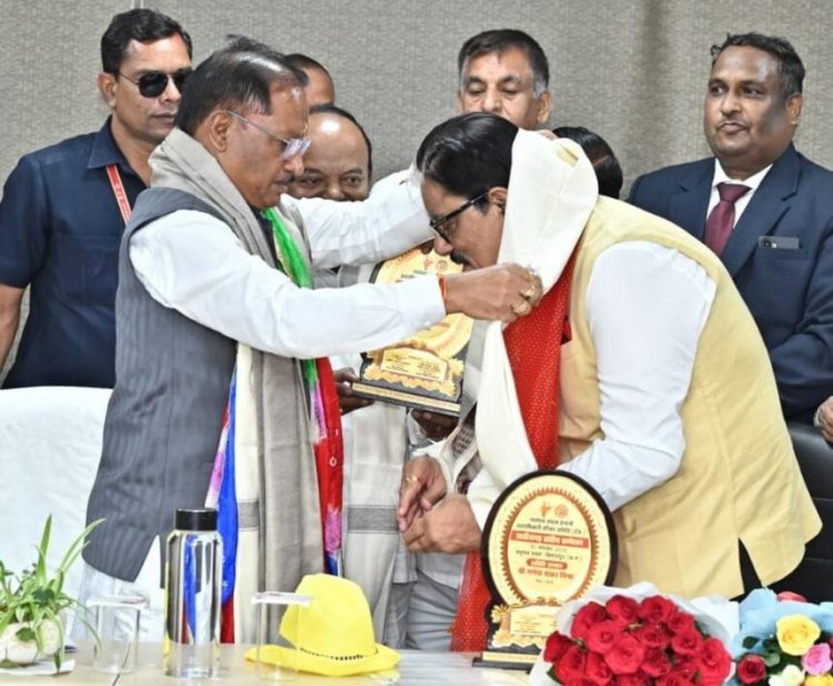 CG : राज्य नीति आयोग के उपाध्यक्ष गणेश शंकर मिश्रा ने संभाला पदभार, सीएम साय ने दी शुभकामनाएँ