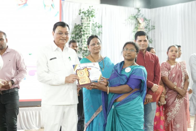 कैबिनेट मंत्री  लखन लाल के मुख्य आतिथ्य में जिला स्तरीय महतारी वंदन सम्मेलन का हुआ आयोजन