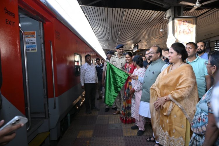 रायपुर नगर पालिक निगम सहित विभिन्न नगरीय निकायों की 15 -15 महिलाएं अमृत मित्र महोत्सव में सम्मिलित होंगी