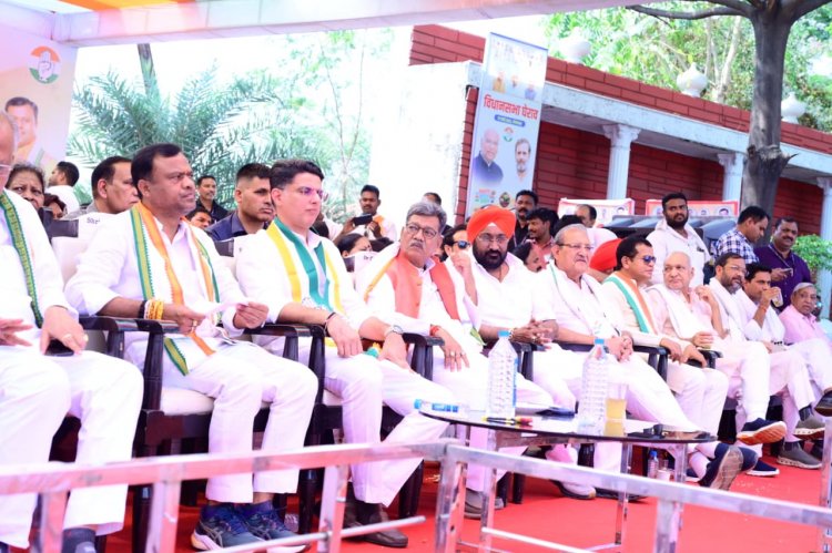 कांग्रेस ने किया ऐतिहासिक विधानसभा का घेराव