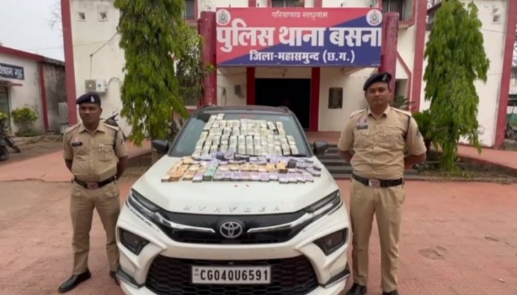 फिर मिला कैश ही कैश : पुलिस ने चैकिंग के दौरान इन जिलों में लाखों कैश पकड़ाया, 4 आरोपी गिरफ्तार…..