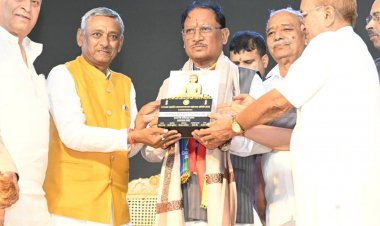 सत्य और अहिंसा का संदेश समस्त मानवता के लिए पथ प्रदर्शक है, जो हमें त्याग, तपस्या, करुणा और आत्मसंयम के मार्ग पर चलने की प्रेरणा देता है-मुख्यमंत्री श्री साय