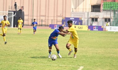 फुटबॉल में छत्तीसगढ़ को रजत पदक : फाइनल में कड़े मुकाबले में पश्चिम बंगाल से 0-1 से मिली हार