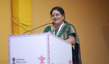 " शकुंतला तरार ने साहित्य अकादेमी दिल्ली में छत्तीसगढ़ की बोलियों पर अपने विचार प्रस्तुत किए-- --"